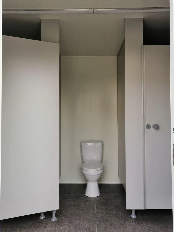 Remolque sanitario WC hombres y mujeres – Modelo profesional