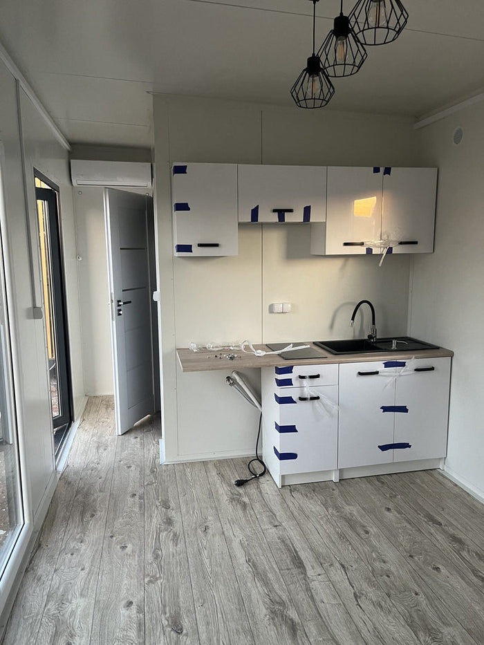 contenedor habitable de 8,0 x 3,0 metros